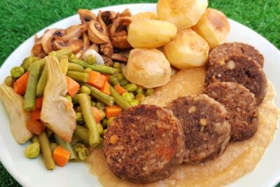 Blog de inspiración vegana: Morcilla vegana con salsa de manzana y cebolla